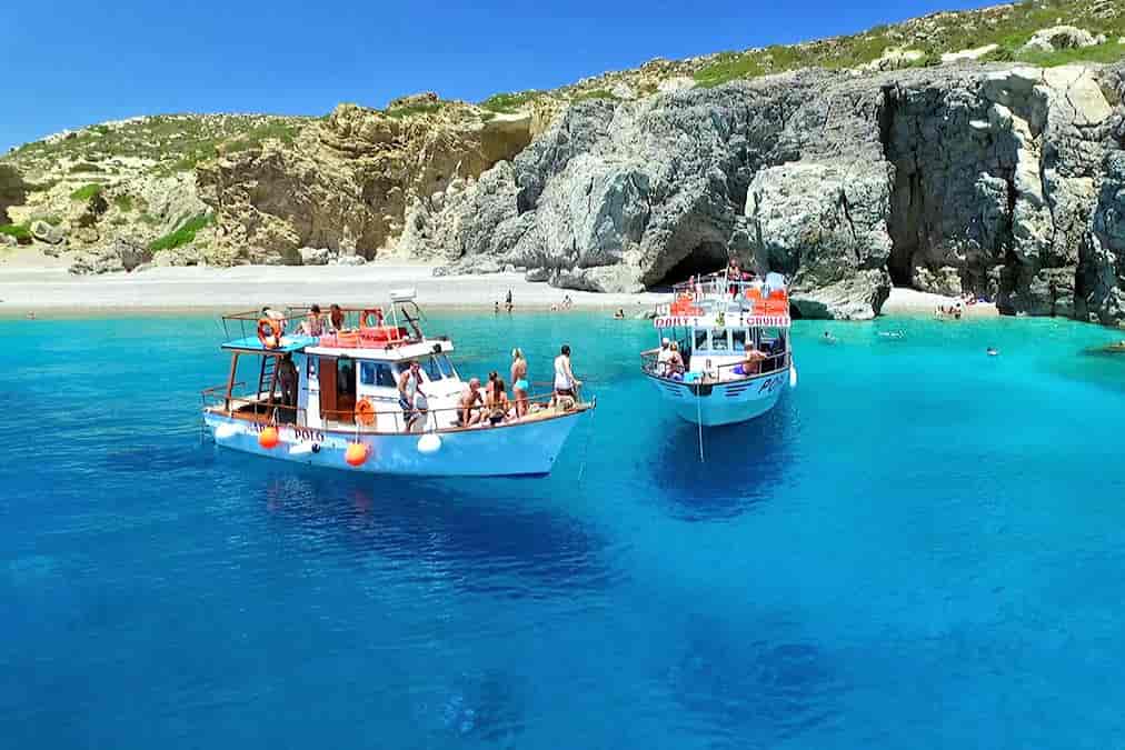 Boot-Trip zu Anthony Quinn, Kallithea Buchten & Traganou Höhlen