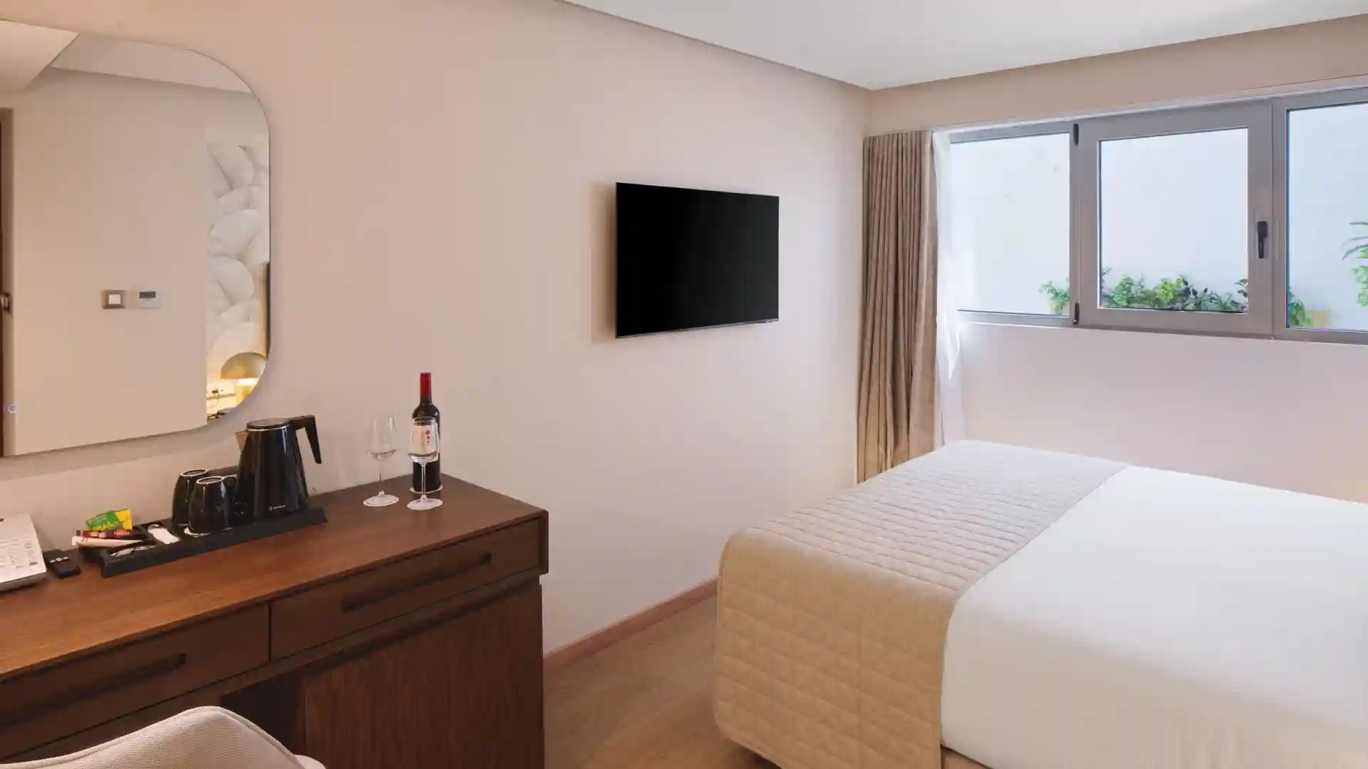 Standard Atrium Room