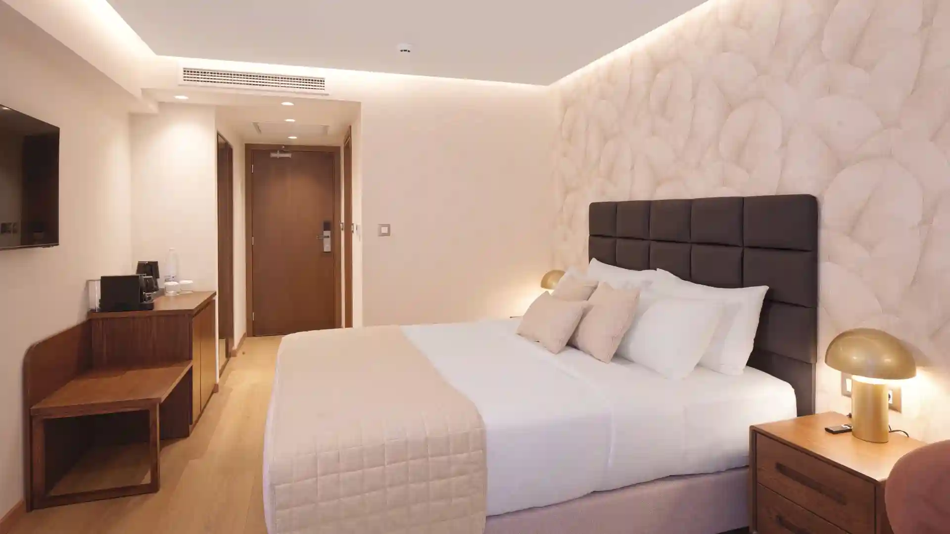 Superior Balcony Room