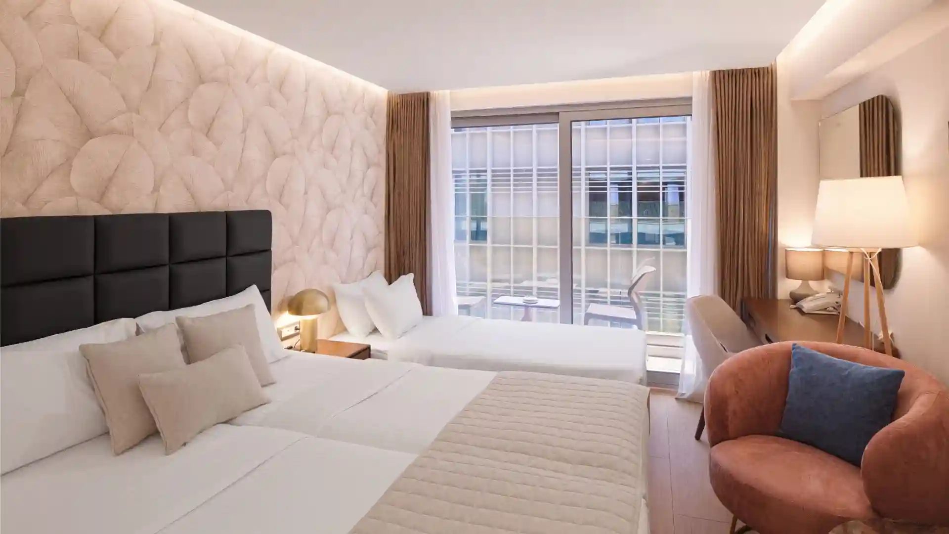Superior Balcony Room