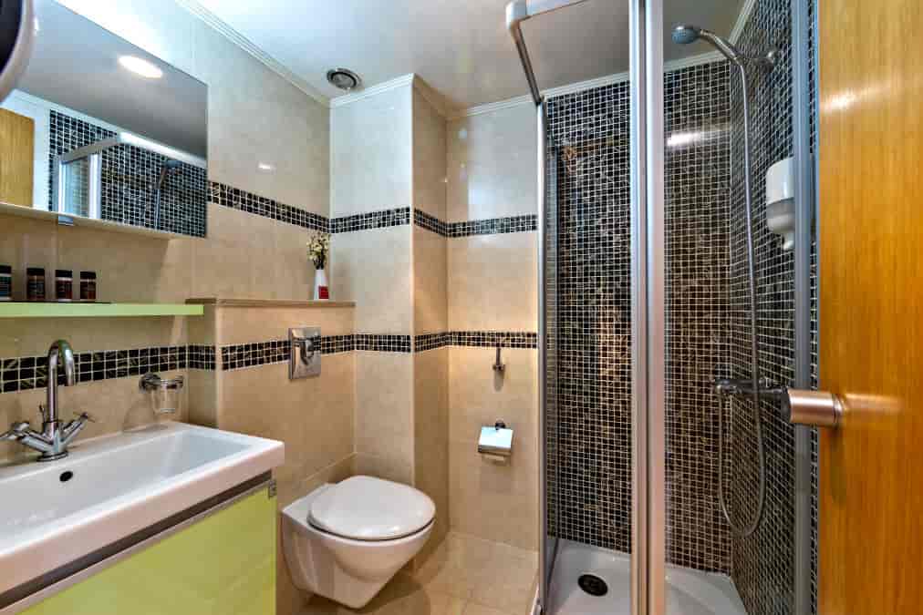 Zwei-Zimmer Suite mit Poolblick