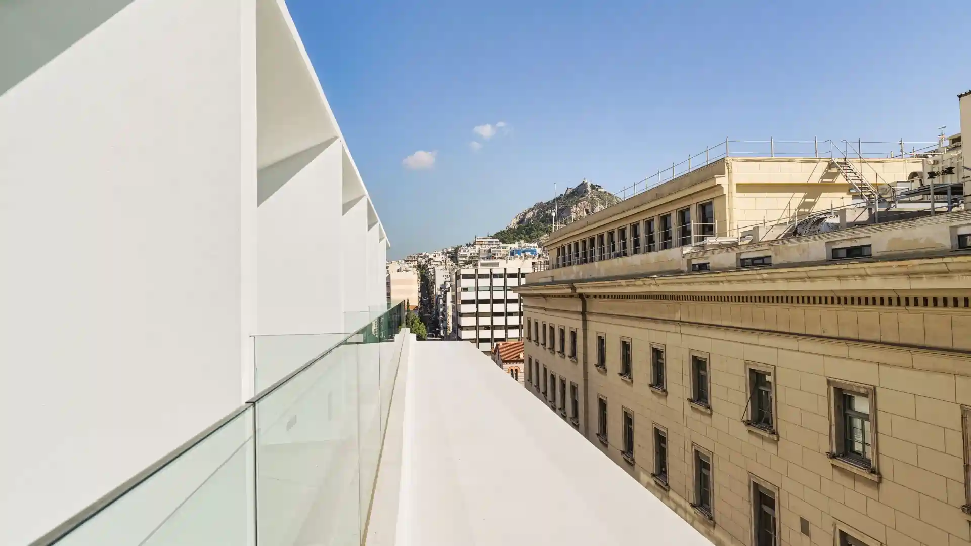 Design Single Star mit Ausblick auf den Lykabettus