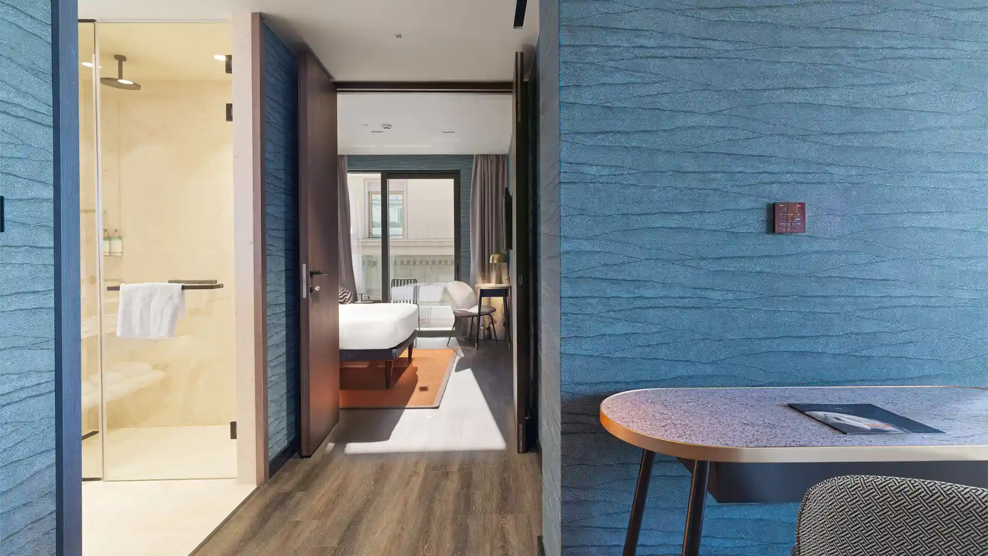 Heaven Acropolis Suite with Lounge Access