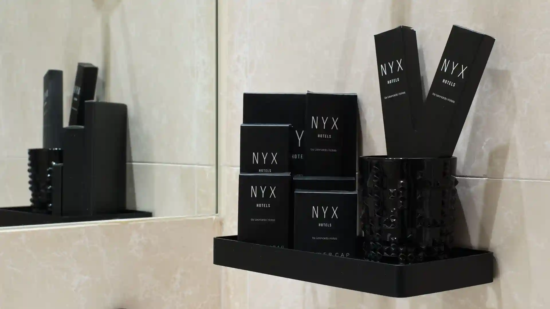 NYX Executive Suite with Lounge Access