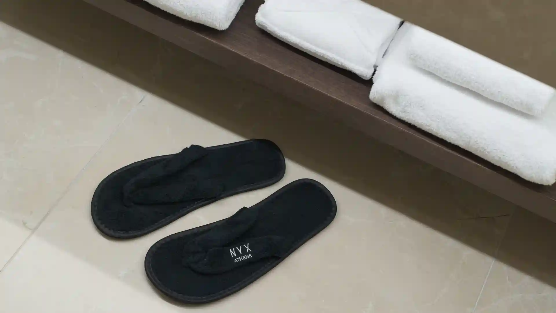 NYX Executive Suite with Lounge Access