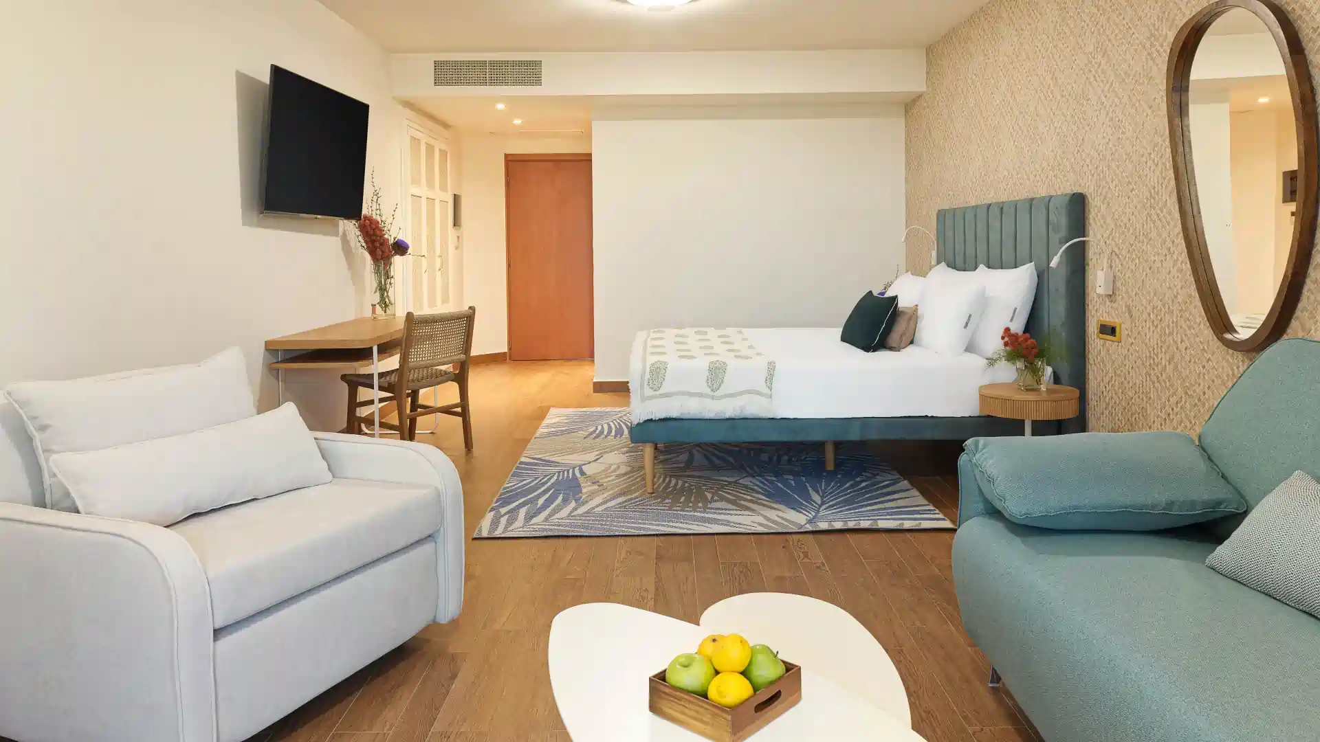 Deluxe Zimmer mit Gartenblick & Poolblick