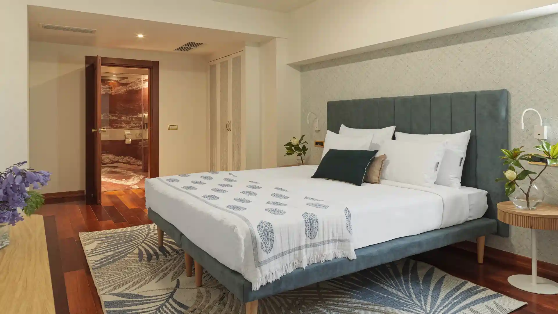 Executive Suite mit einem Schlafzimmer und privatem Pool