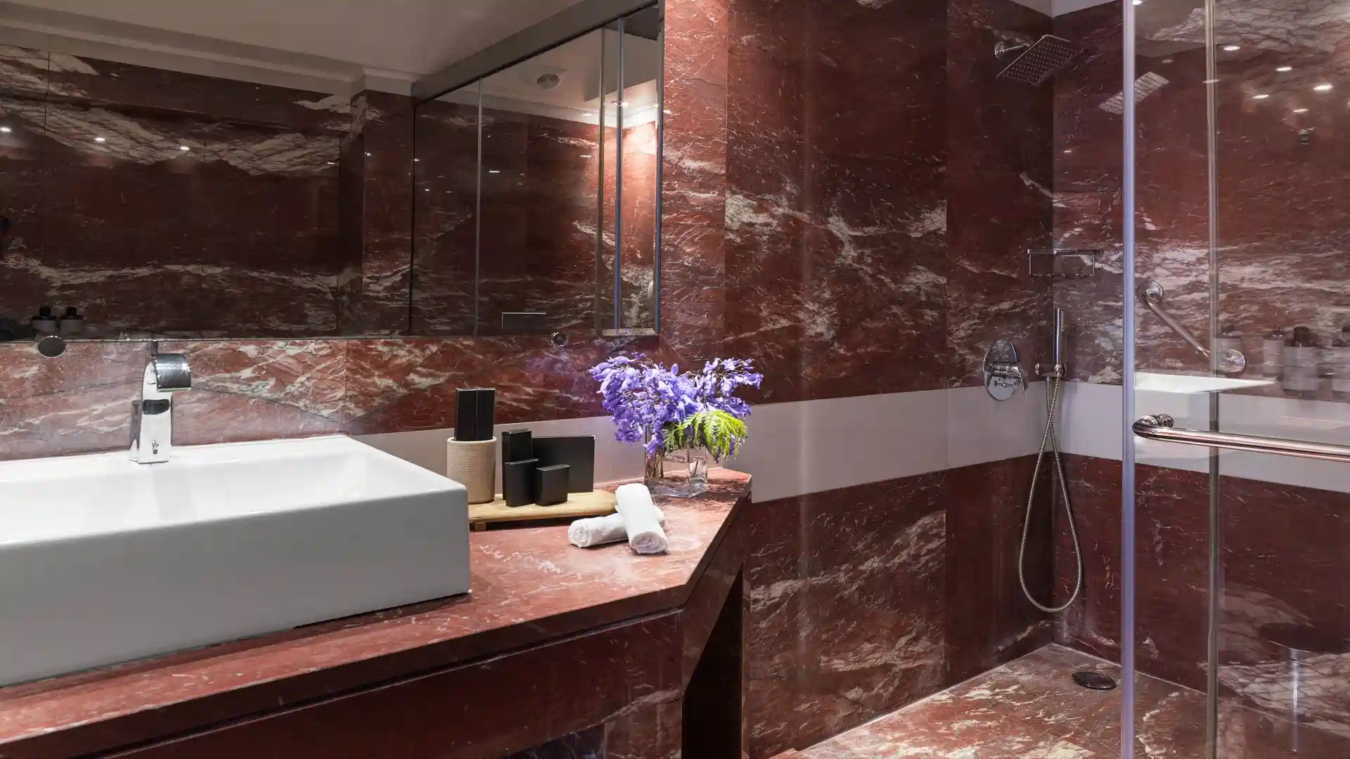 Executive Suite mit einem Schlafzimmer und privatem Pool